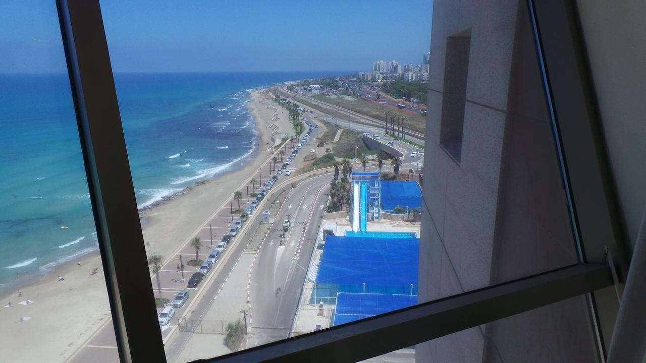 Almogim- Almog Building Haifa Esterno foto
